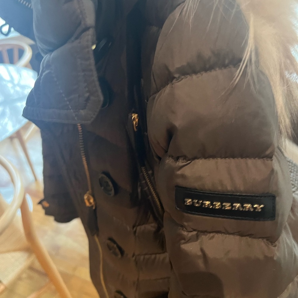 Burberry winter coat - Picture 3 of 9